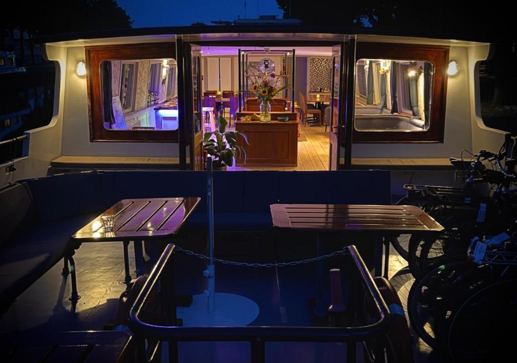 Unique Hotelboat Botel Lena Maria Amsterdam Ngoại thất bức ảnh